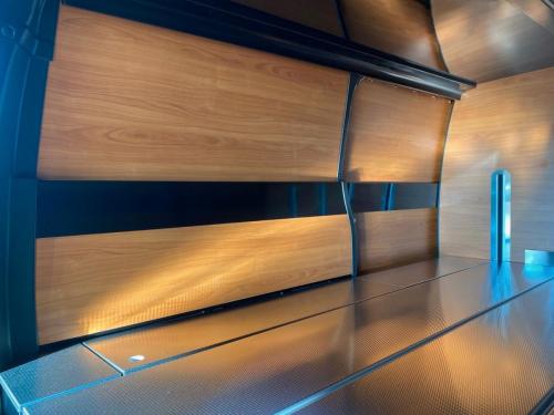 8ea60de7-77ff-4046-b00a-401208ce765b